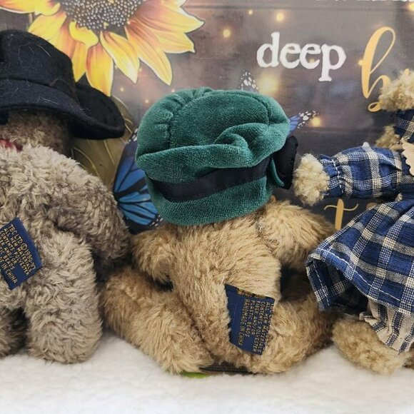 3 RETIRED BOYD BEARS 5 " - Picture 2 of 2
